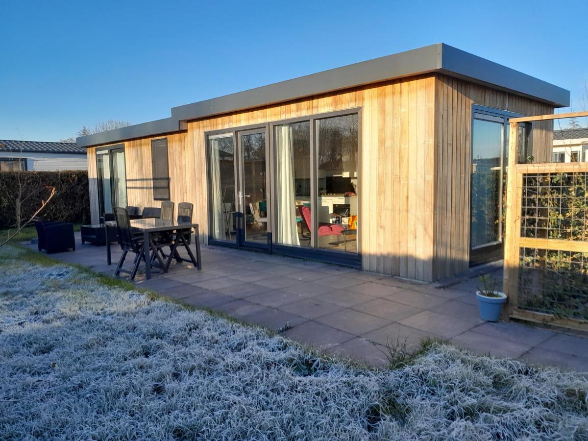 Dronrijp Luxe 5 Persoons Bungalow Op Rustig Vakantiepark Nabij Leeuwarden מראה חיצוני תמונה