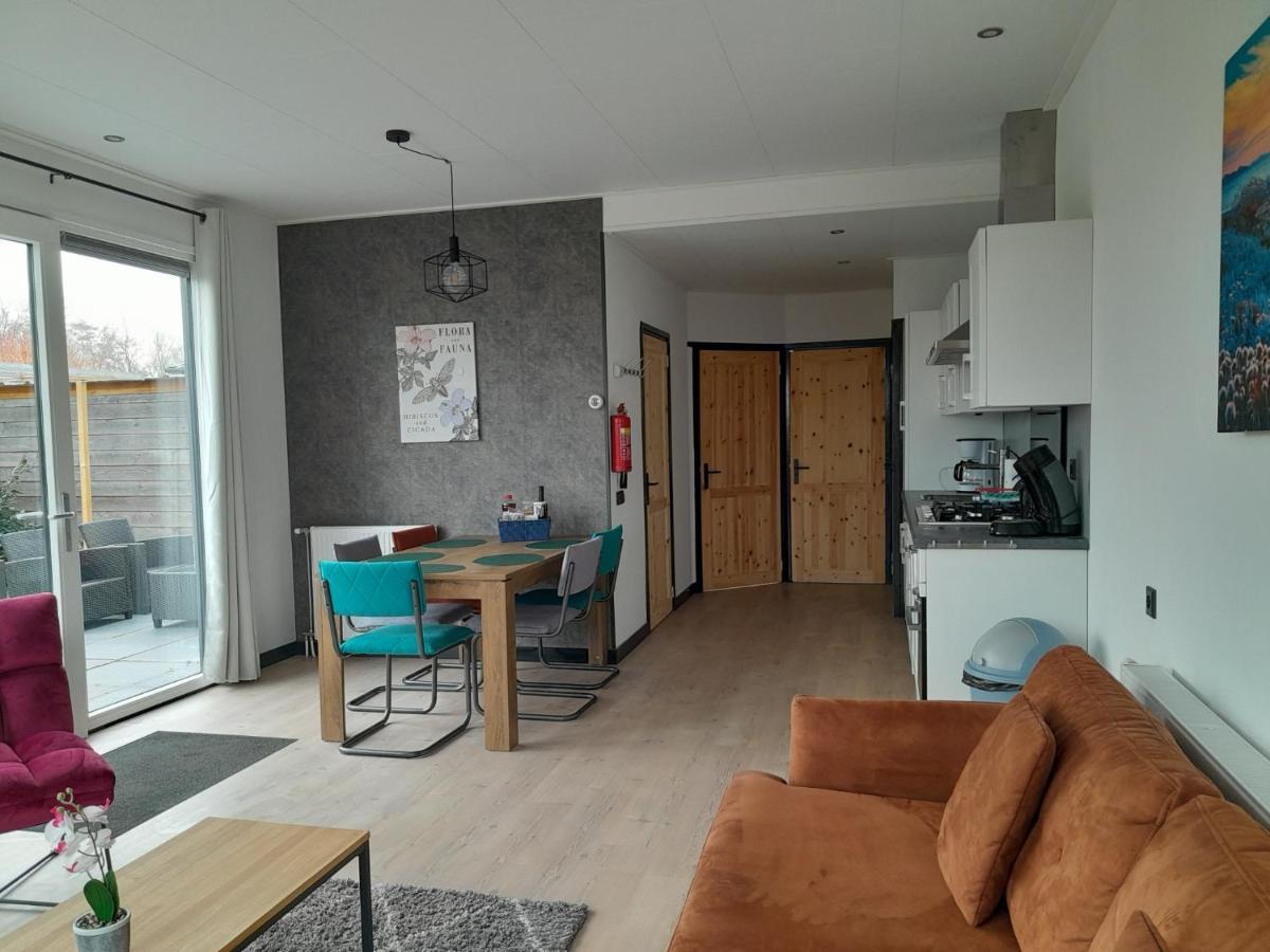 Dronrijp Luxe 5 Persoons Bungalow Op Rustig Vakantiepark Nabij Leeuwarden מראה חיצוני תמונה
