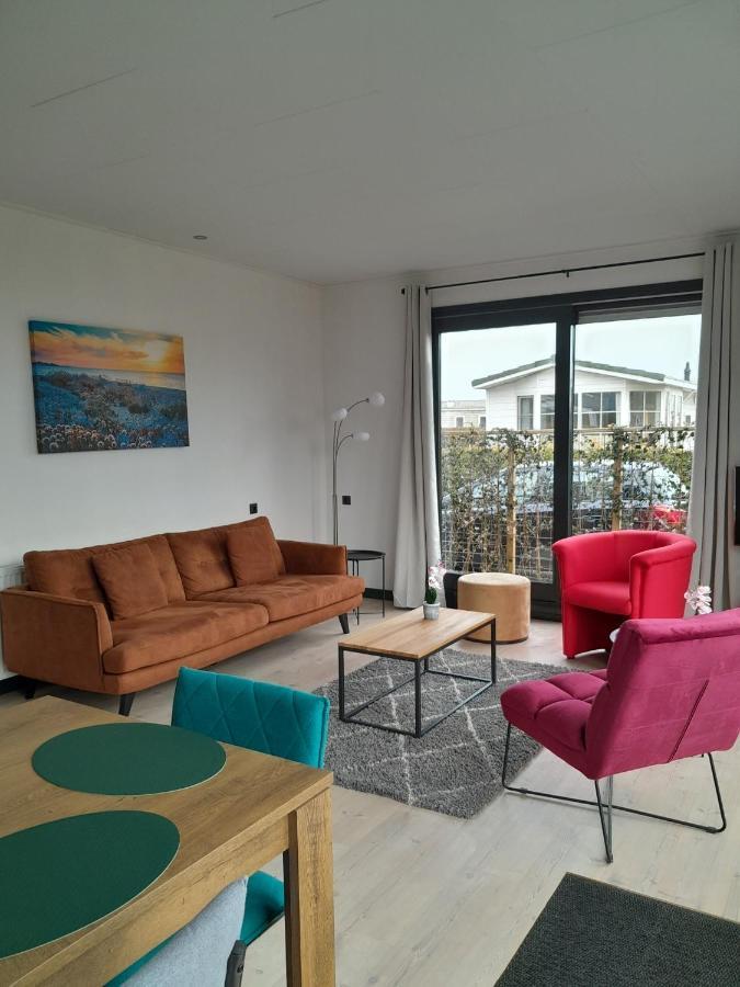 Dronrijp Luxe 5 Persoons Bungalow Op Rustig Vakantiepark Nabij Leeuwarden מראה חיצוני תמונה
