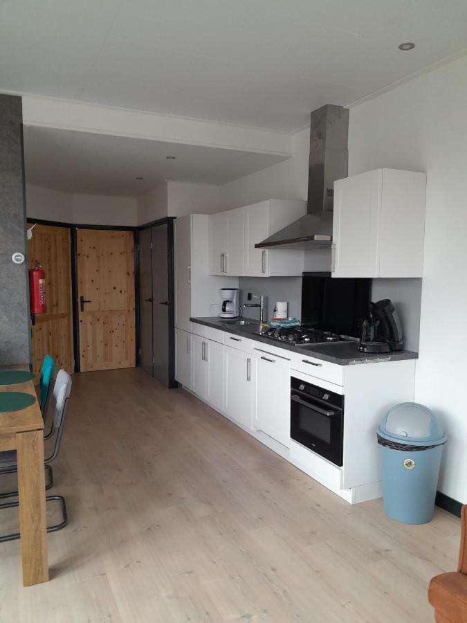 Dronrijp Luxe 5 Persoons Bungalow Op Rustig Vakantiepark Nabij Leeuwarden מראה חיצוני תמונה
