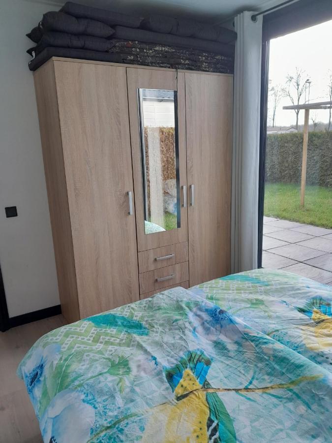 Dronrijp Luxe 5 Persoons Bungalow Op Rustig Vakantiepark Nabij Leeuwarden מראה חיצוני תמונה